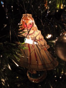 Vintage paper ornaments can be made from paper dolls & wrapping paper
